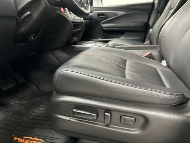 Certified 2023 Honda Passport TrailSport image 26