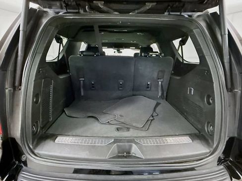 Used 2021 Chevrolet Suburban Z71 AWD/4WD image 26
