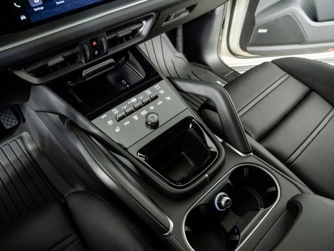 New 2026 Porsche Cayenne E-Hybrid image 18