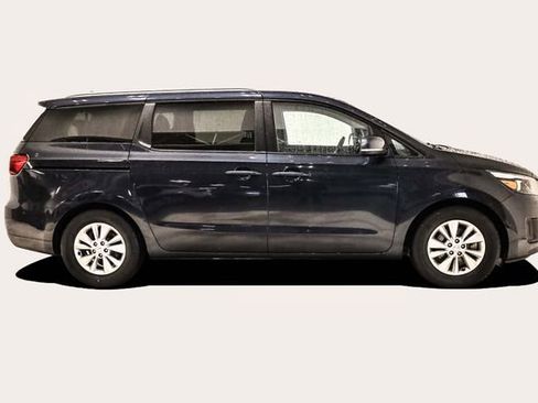 Used 2016 Kia Sedona LX w/ Option Group 020 image 4