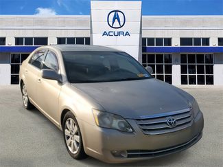 Used 2005 Toyota Avalon video 1