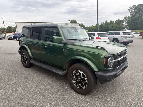 Used 2025 Ford Bronco Outer Banks AWD/4WD image 11