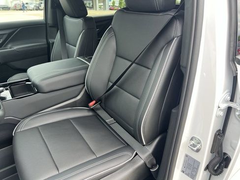 New 2025 Chevrolet Silverado EV LT image 20