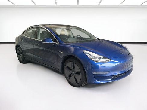 Used 2020 Tesla Model 3 Standard Range Plus RWD image 3