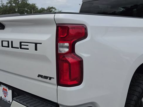 Used 2022 Chevrolet Silverado 1500 RST AWD/4WD image 11