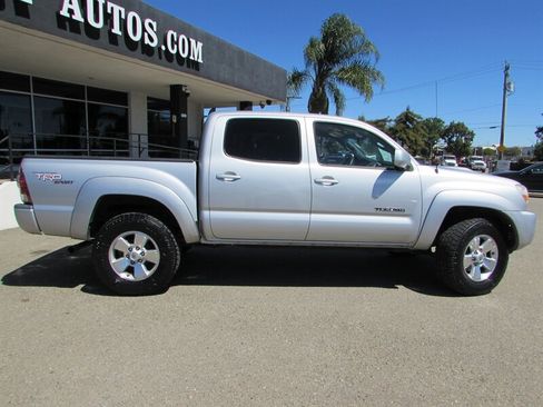Used 2010 Toyota Tacoma PreRunner RWD image 8