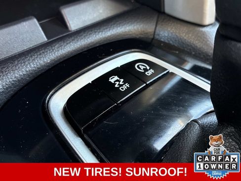 Used 2024 Toyota Corolla Cross LE w/ Moonroof Package AWD/4WD image 35