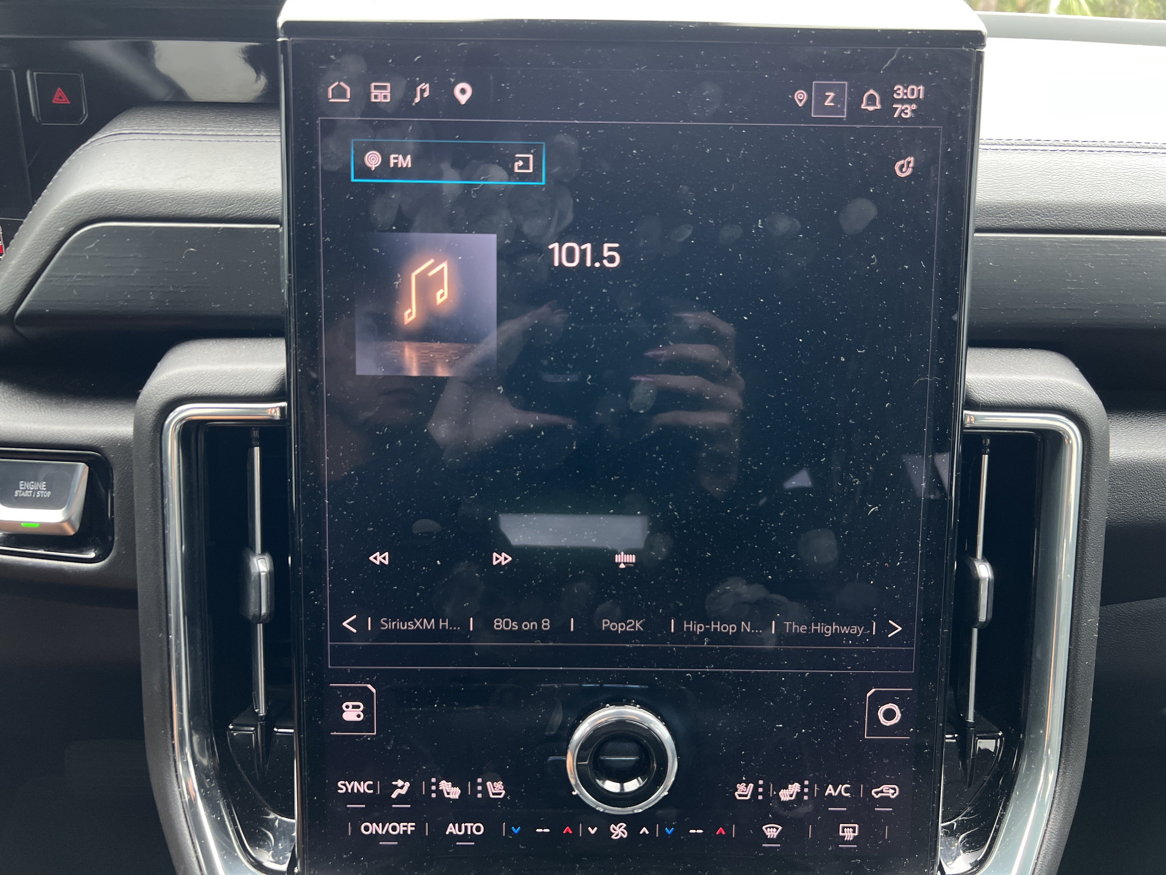 Used 2025 GMC Yukon XL Denali w/ Sun & Power Step Package AWD/4WD image 23