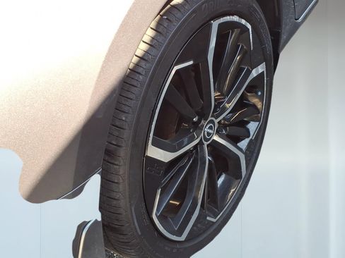 Used 2023 Nissan Altima 2.5 SR FWD image 6