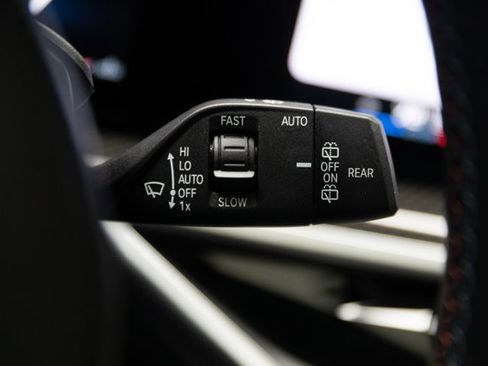 Used 2024 BMW X7 M60i w/ Executive Package image 84