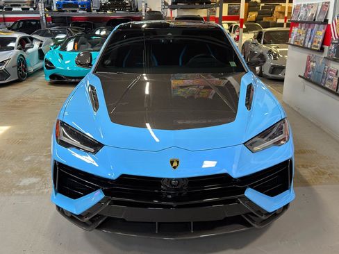 Used 2024 Lamborghini Urus Performante AWD/4WD image 3
