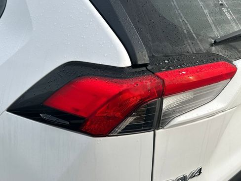 Certified 2022 Toyota RAV4 XLE image 10