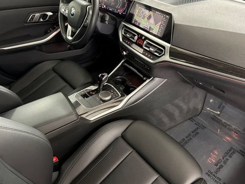 Used 2022 BMW 330i Sedan w/ Premium Package 2 RWD image 15