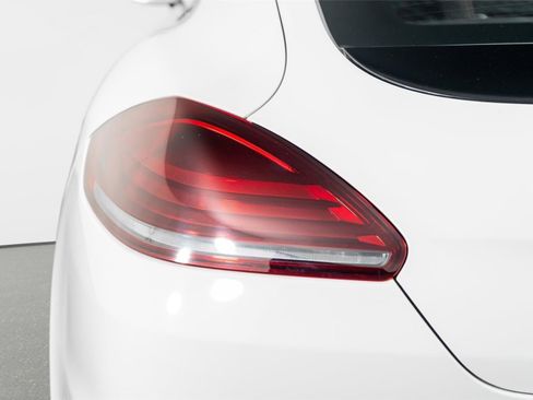 Used 2014 Porsche Panamera GTS image 12