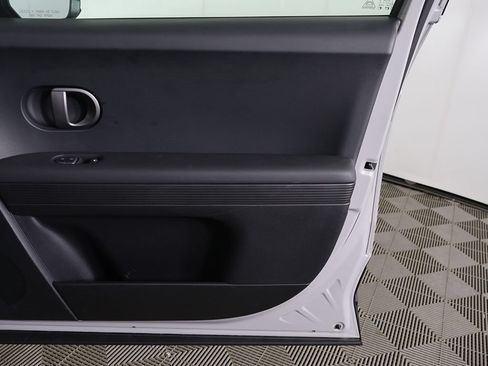 Used 2025 Hyundai Ioniq 5 SE RWD image 20