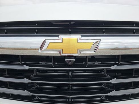 New 2026 Chevrolet Suburban LS RWD image 31