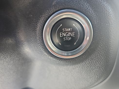 Used 2021 Chevrolet Silverado 1500 RST AWD/4WD image 18