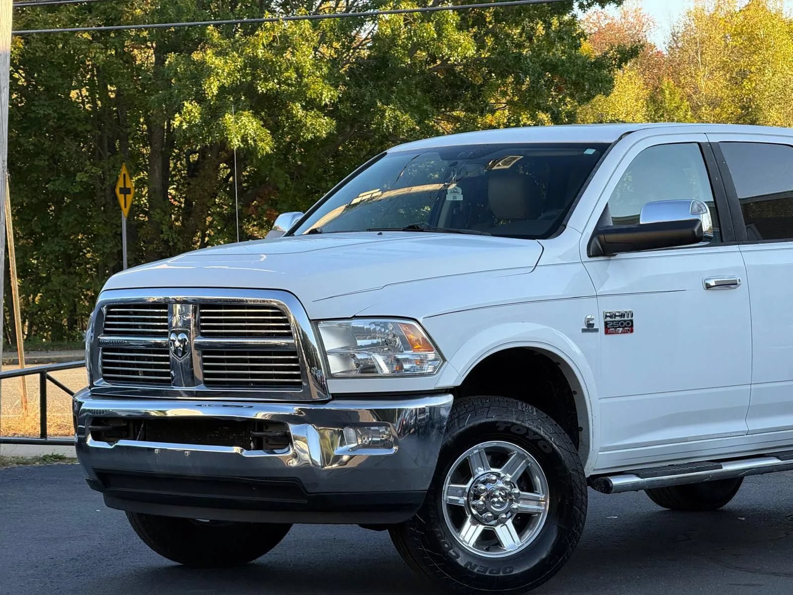 Used 2012 RAM 2500 Laramie w/ Cold Weather Group AWD/4WD image 4