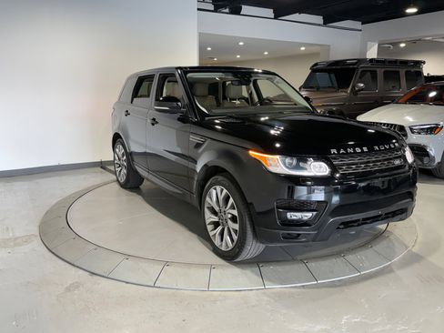 Used 2017 Land Rover Range Rover Sport SE image 14