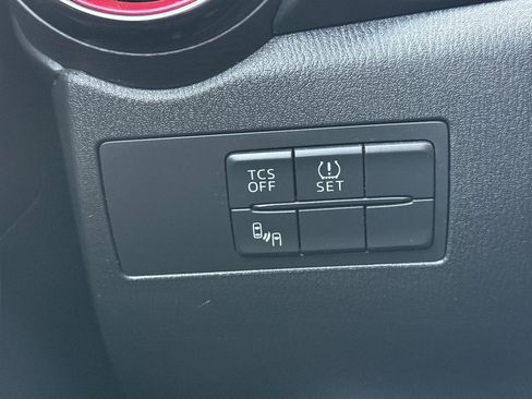 Used 2017 MAZDA CX-3 Touring image 29