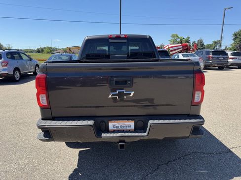 Used 2016 Chevrolet Silverado 1500 LTZ Z71 w/ LTZ Plus Package AWD/4WD image 4