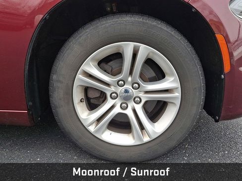 Used 2019 Dodge Charger SXT w/ Leather Interior Group image 10