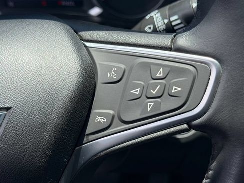 Used 2022 Chevrolet Equinox LT FWD image 24