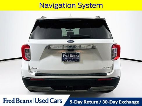 Certified 2023 Ford Explorer XLT w/ Equipment Group 202A AWD/4WD image 8