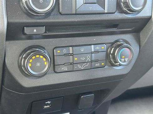 Used 2017 Ford F550 4x4 Crew Cab Super Duty image 19