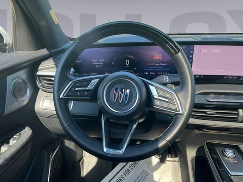 Certified 2025 Buick Enclave Avenir AWD/4WD image 13