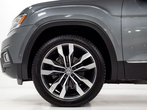 Used 2020 Volkswagen Atlas SEL R-Line AWD/4WD image 33