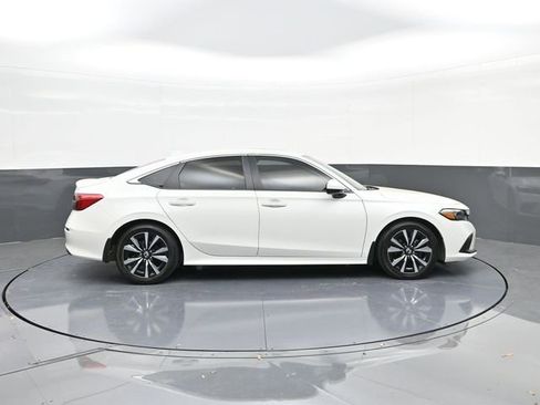 Certified 2024 Honda Civic EX image 25