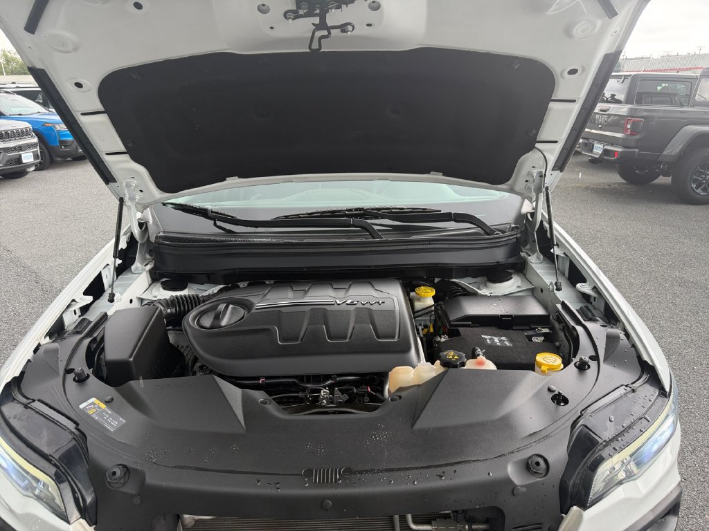 Used 2022 Jeep Cherokee Trailhawk AWD/4WD image 17