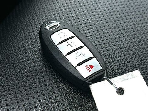 Used 2022 Nissan Rogue Sport SL AWD/4WD image 29