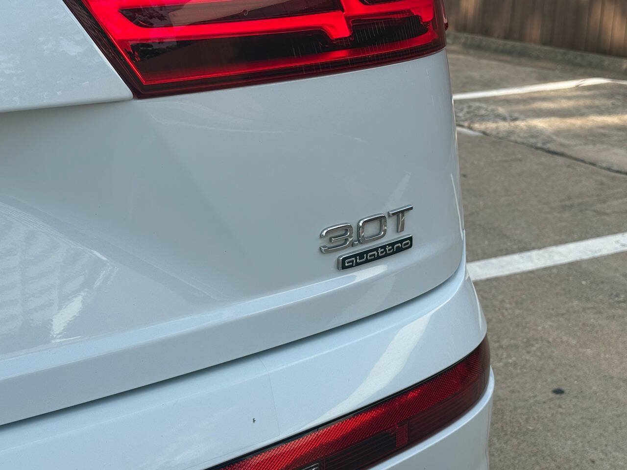 Used 2018 Audi Q7 3.0T Prestige AWD/4WD image 5