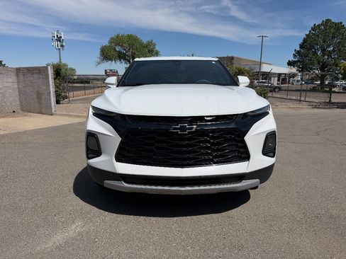 Used 2021 Chevrolet Blazer LT w/ LPO, Black Accent Package FWD image 2