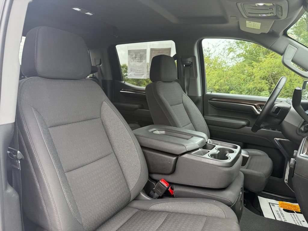Used 2024 Chevrolet Silverado 1500 LT AWD/4WD image 22
