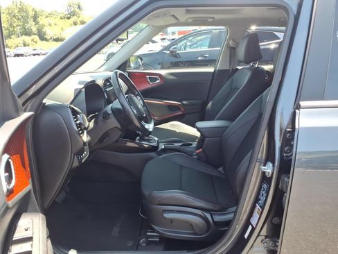 Certified 2023 Kia Soul GT-Line FWD image 13