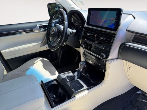 Used 2022 Lexus GX 460 Premium w/ Premium Plus Package AWD/4WD image 26