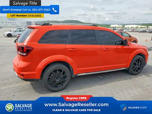 Used 2017 Dodge Journey Crossroad FWD image 4