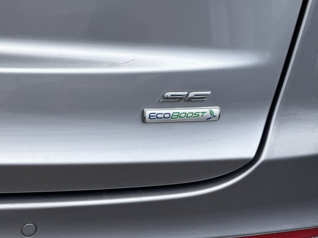 Used 2020 Ford Fusion SE FWD image 10