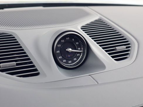 New 2026 Porsche Cayenne Coupe AWD/4WD image 28