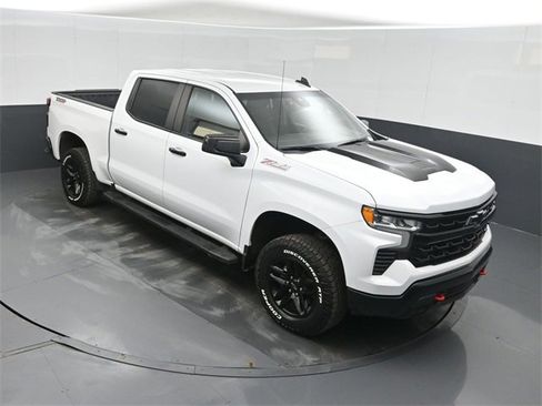 Used 2023 Chevrolet Silverado 1500 LT Trail Boss w/ Protection Package image 30