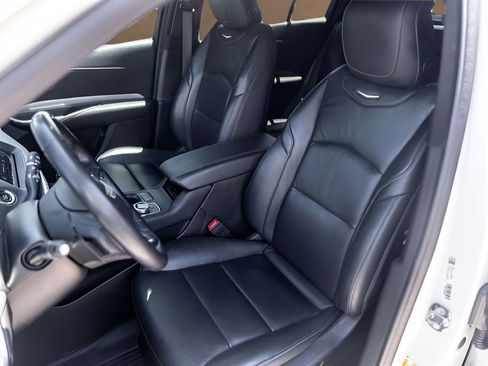 Used 2020 Cadillac XT4 Premium Luxury w/ Cold Weather Package FWD image 7
