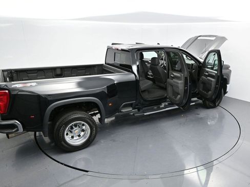 Used 2025 Chevrolet Silverado 3500 LTZ w/ LTZ Plus Package image 42