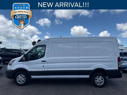 Used 2025 Ford Transit 250 148 Medium Roof RWD image 1