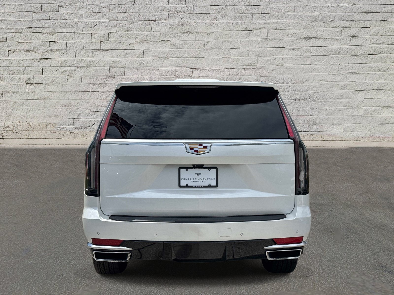 Certified 2024 Cadillac Escalade Premium Luxury AWD/4WD image 4