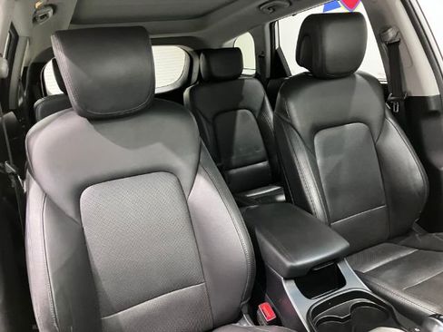 Used 2017 Hyundai Santa Fe Limited image 55