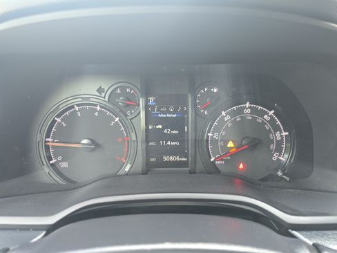 Used 2022 Toyota 4Runner SR5 Premium w/ Moonroof Package AWD/4WD image 19