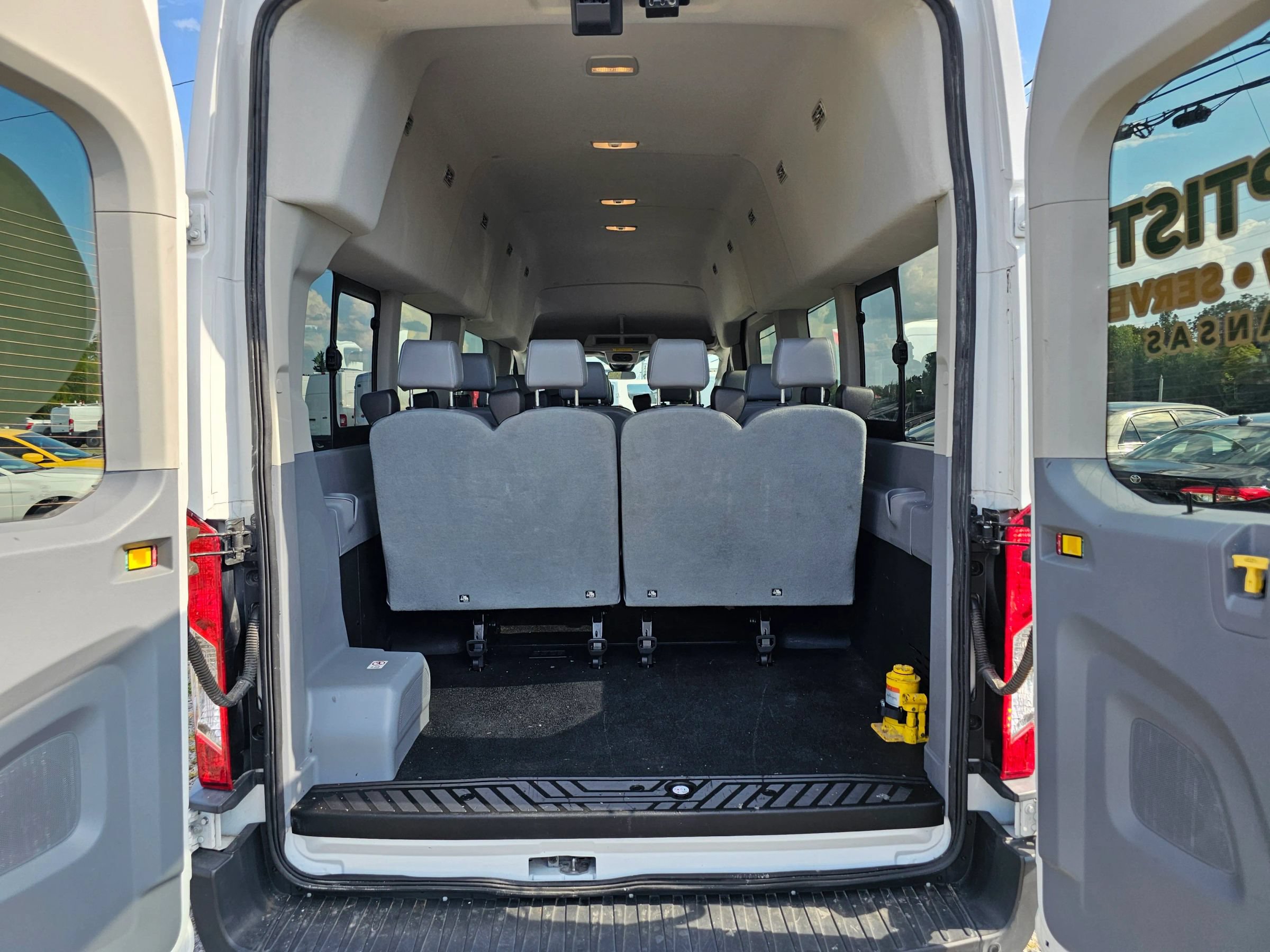 Used 2018 Ford Transit 350 XL RWD image 9
